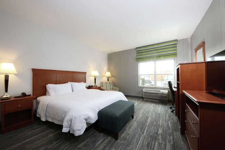 Room 16 of 27