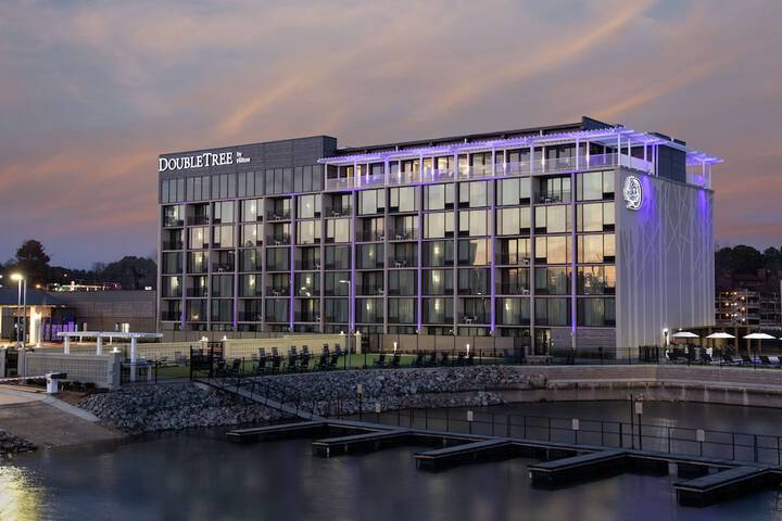 DoubleTree by Hilton Hot Springs
