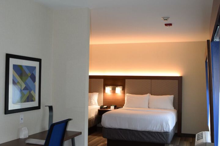 Room 38 of 91