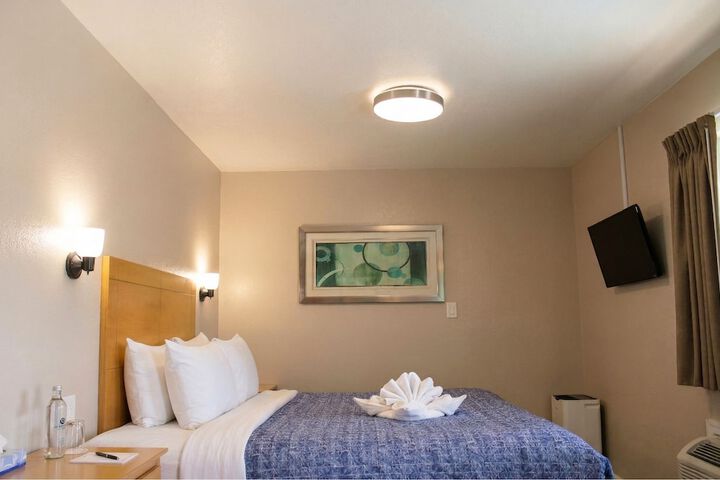Seahorse Inn and Cottages