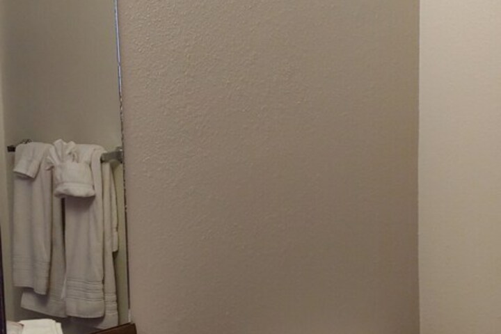 Room 20 of 25