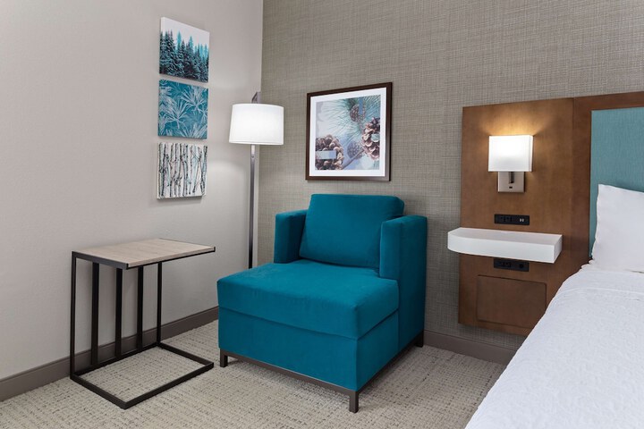 Room 35 of 85