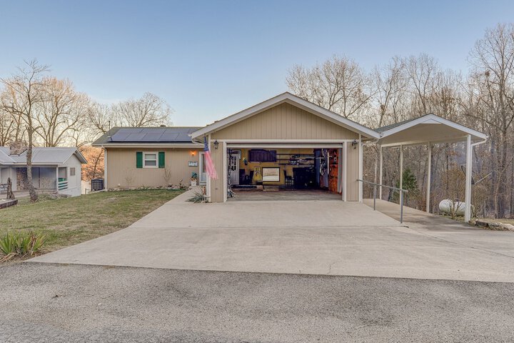Waterfront Cherokee Village Home w / Private Dock!