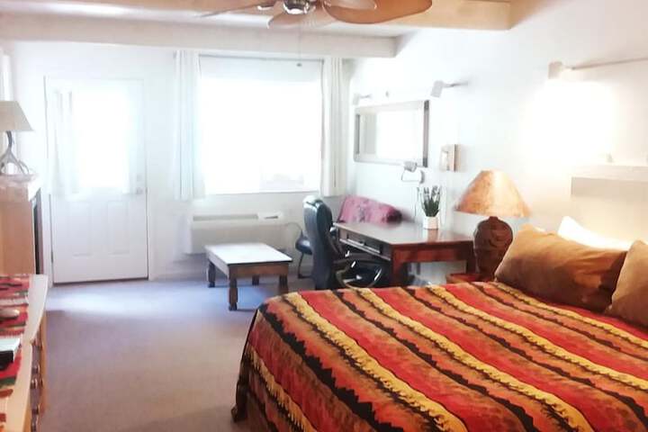 Room 73 of 127
