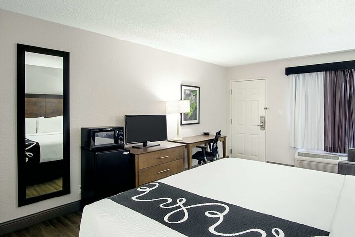 Room 38 of 70