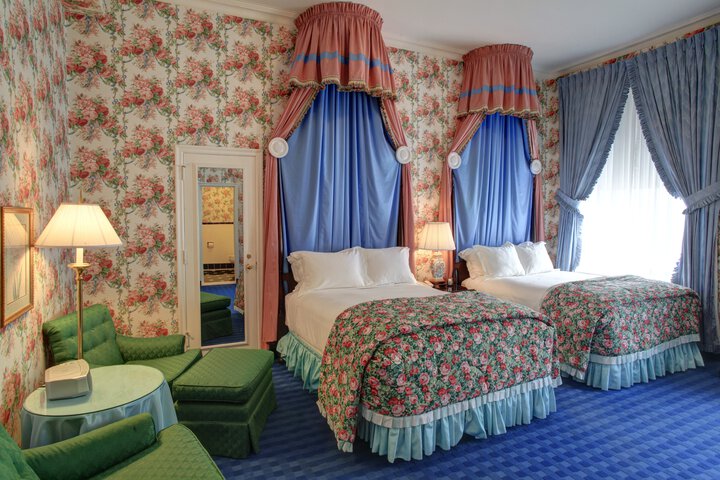 Room 172 of 200