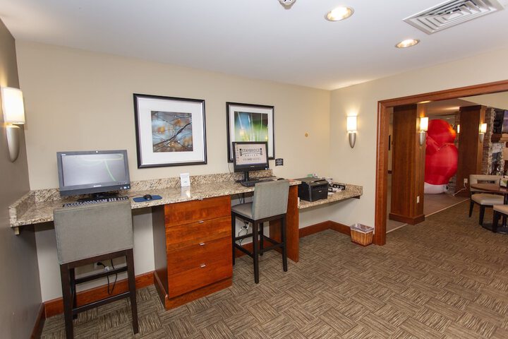 Staybridge Suites Bowling Green by IHG