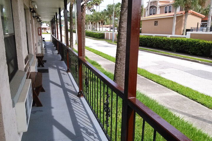 Merida Inn and Suites