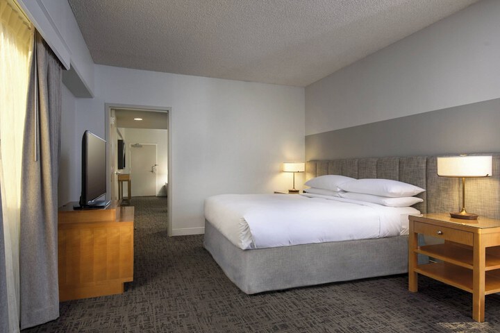 Renaissance Palm Springs Hotel