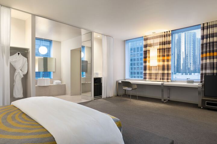 Room 34 of 86