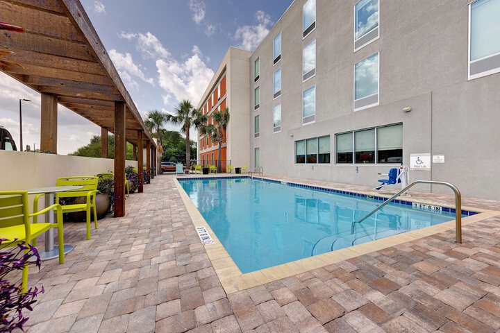 Pool 5 of 70
