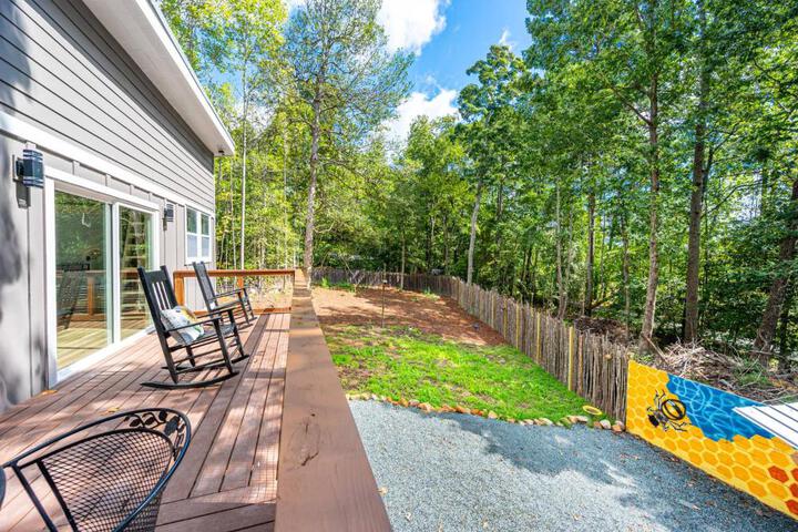 NEW Beehive Tree House Retreat