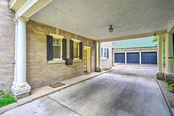 Charming Historic Home 1 Mi to Dtwn Olean!