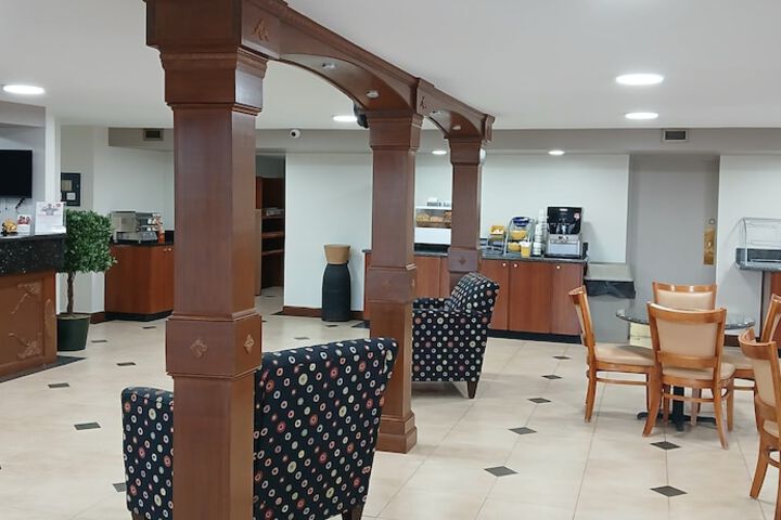Red Roof Inn Leeds