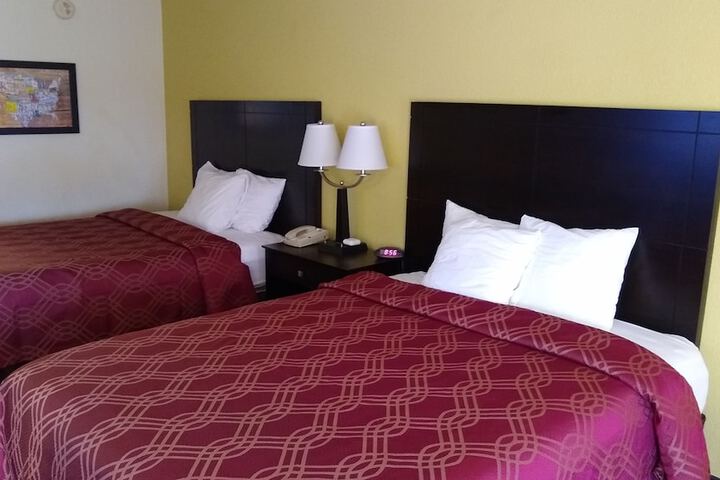 Room 32 of 96