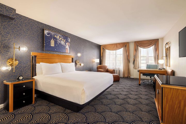 Room 22 of 34