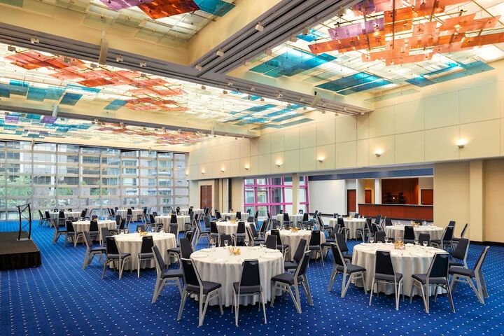 Sheraton Vancouver Wall Centre