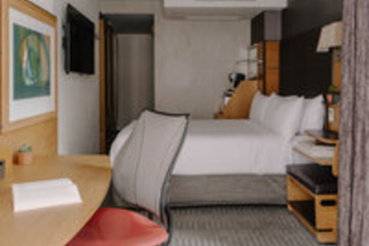 Room 60 of 125