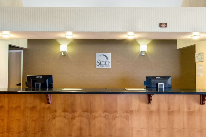 Hotel Interior 12 of 37