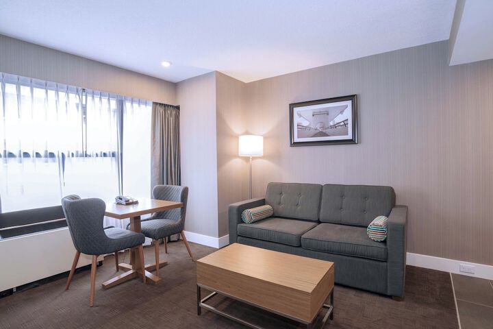 Sandman Signature Calgary Downtown Hotel