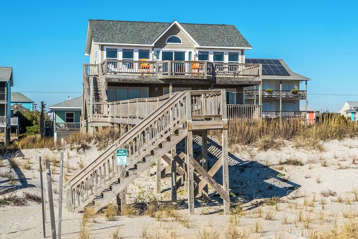 Paradise Palms by Topsail Realty