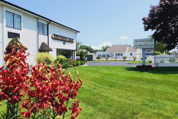 Ambassador Inn & Suites