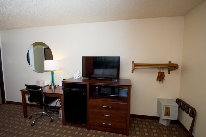 Room 17 of 36