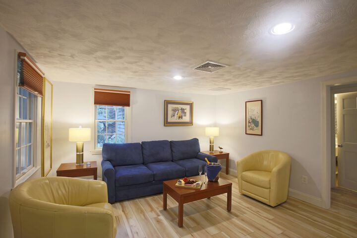Room 47 of 100