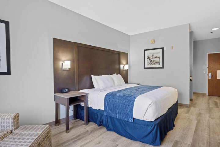 Blue Water Inn & Suites BW Signature Collection