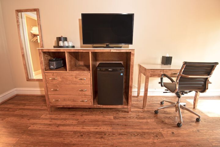 Room 65 of 108