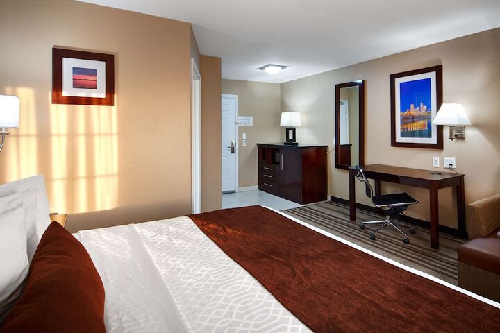 Room 21 of 40