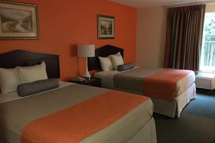 Room 25 of 32
