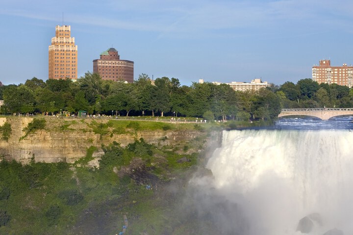 The Giacomo Niagara Falls NY an Ascend Collection Hotel
