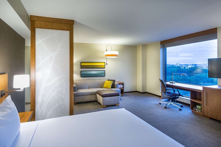 Room 19 of 49