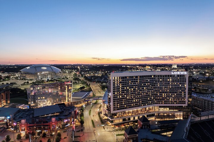 Loews Arlington