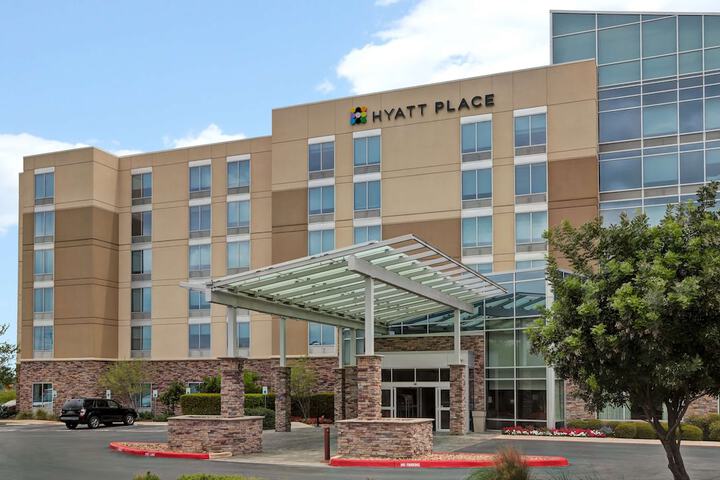 Hyatt Place San Antonio–North / Stone Oak