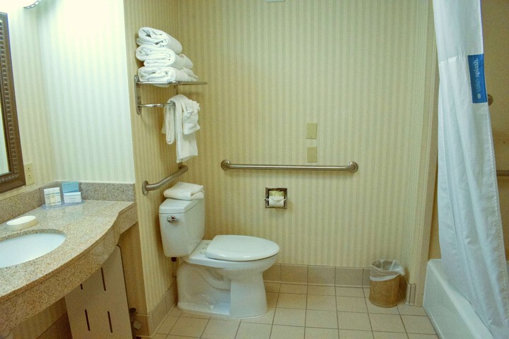 Room 21 of 32