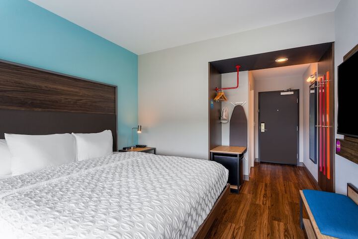 Room 10 of 23