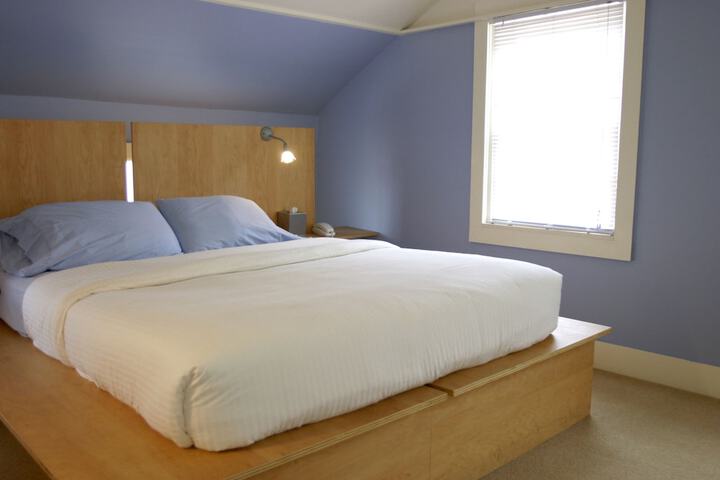 Room 14 of 48