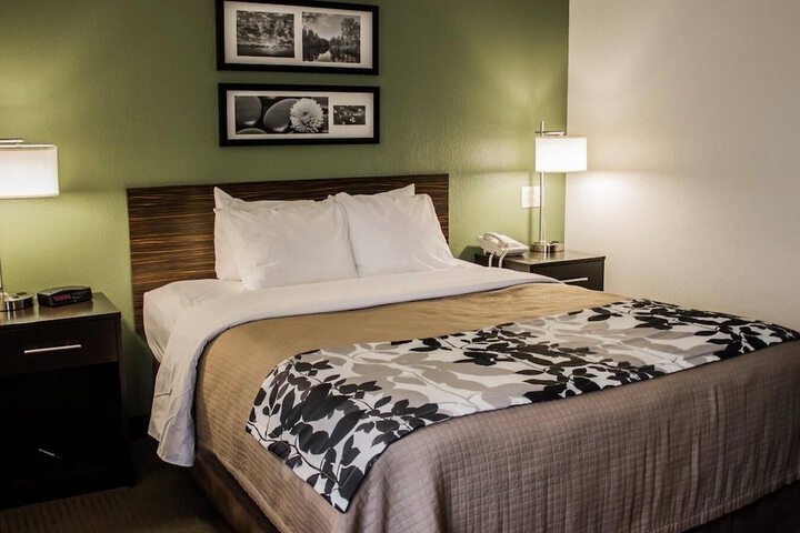 Suburban Studios Johnstown - Richland Town Center