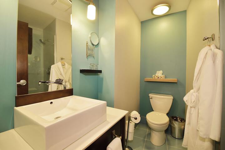 Room 4 of 50