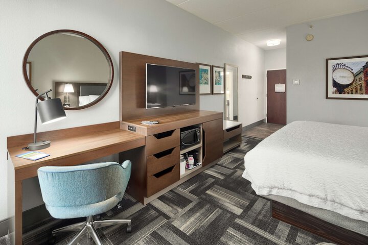 Room 27 of 45