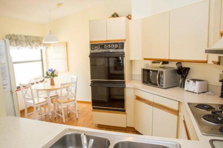 3BR Villa Claremont Holiday Home