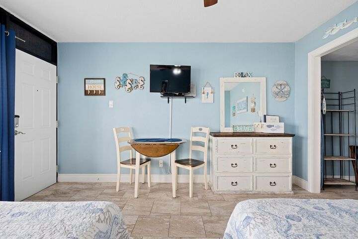 Room 168 of 248