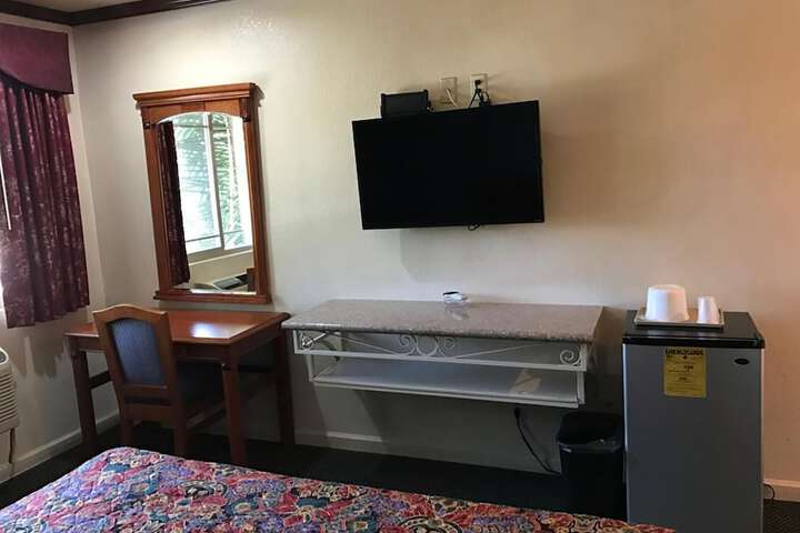 Room 13 of 46