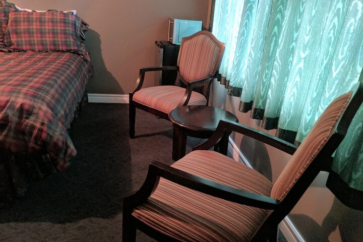 Room 28 of 40