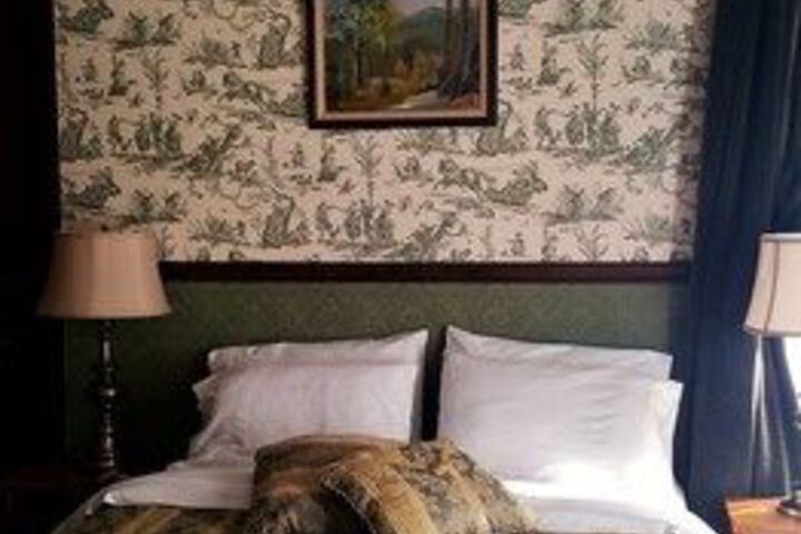 Herrold on Hill Bed and Breakfast