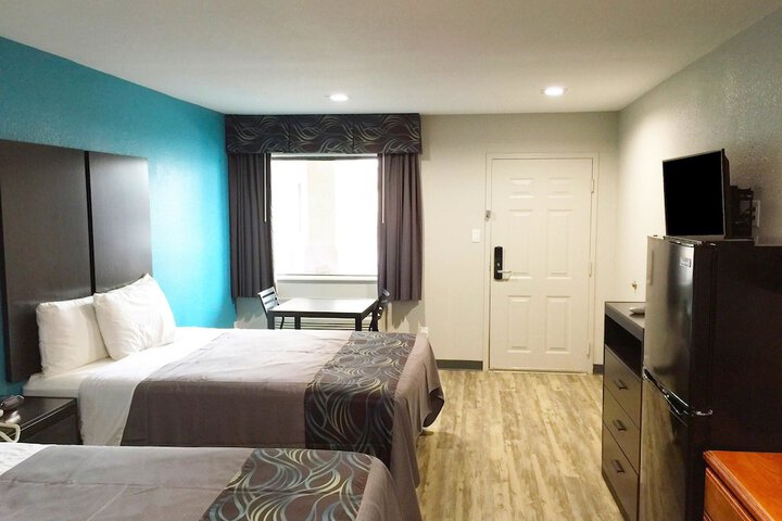 Americas Best Value Inn & Suites Mont Belvieu Houston