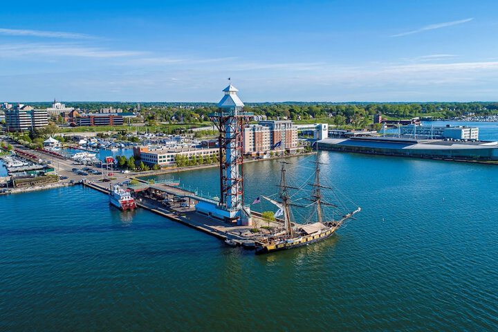 Courtyard by Marriott Erie Bayfront