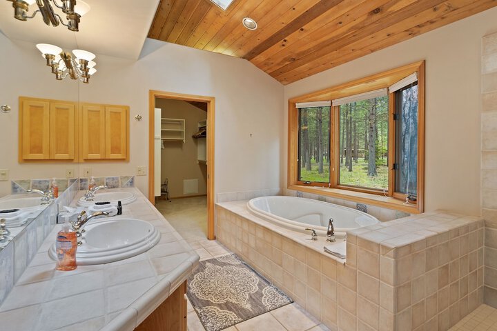 Glaze Meadow 376 3 Bedroom Home by RedAwning